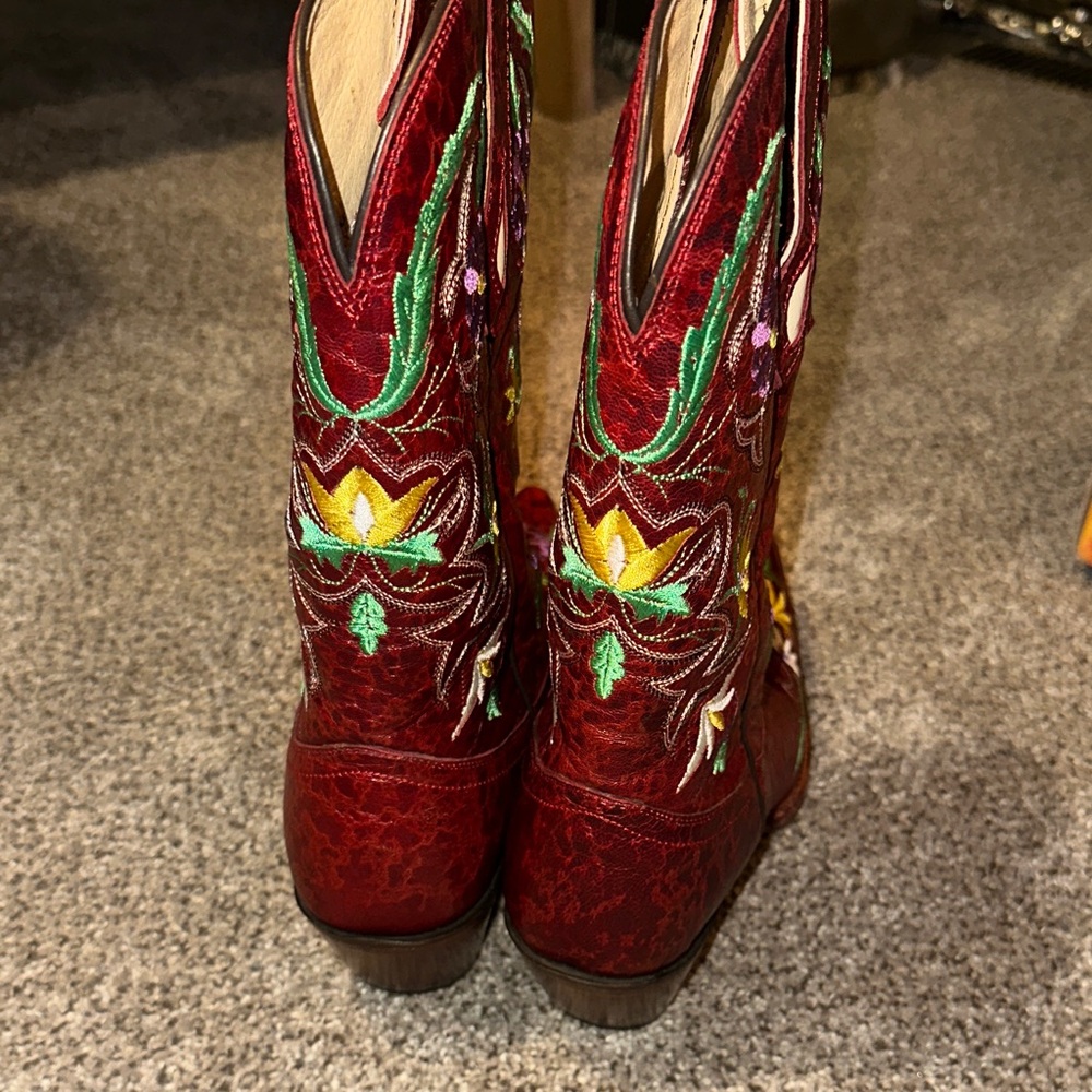 Tony Lama Red Embroidered Western Boots - Picture 7 of 10